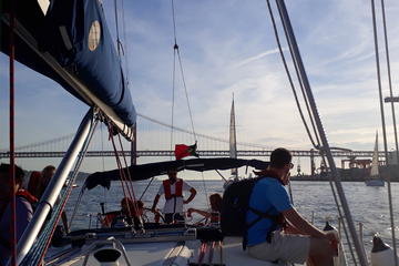 Sitway Tour and Sailboat Breakfast  (Belem to Cais do Sodré)