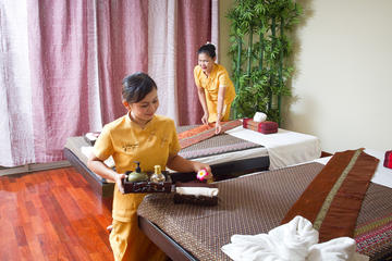 2.5-Hour Massage and Body Scrub Spa Treatment in Bangkok