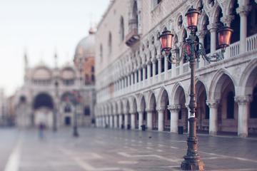 Venice Walking Tour and Gondola Ride