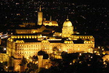 Budapest by Night Tour with Dinner and Folklore Show