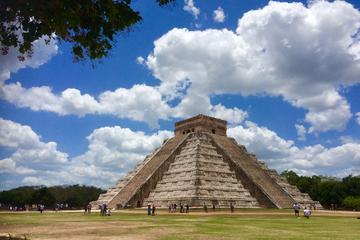 Chichen Itza Combo Tour with Cenote Swim and Lunch