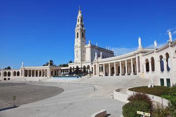 FATIMA BATALHA NAZARÉ and OBIDOS TOUR from LISBON CASCAIS