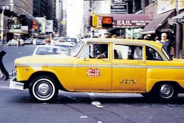 Private NYC Outer Borough Tour by Vintage NYC Taxi Cab