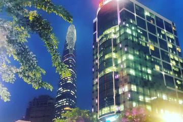 Saigon twilight tour by motorbike - See Saigon with Tiger eyes