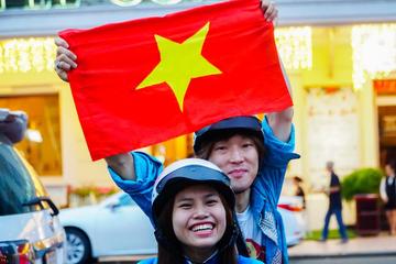 SAIGON BY NIGHT WITH FOOD ADVENTURE