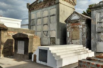 St. Louis Cemetery Number 1 Small-Group Walking Tour