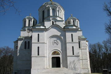Topola: Royal Dynasty Half Day Tour from Belgrade