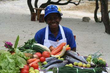 Half-Day Vanuatu Hunters and Gatherers Food Tour Including Cooking Class from Port Vila