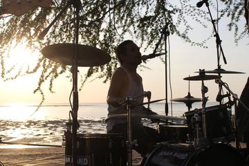 5-hour Dili After Dark Night Tour Including Dinner on the Beach
