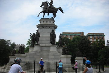 Day Trip Discover Richmond's Monument Ave by Segway near Richmond, Virginia 