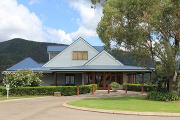 Audrey Wilkinson Vineyard: Private Picnic with Wine Class Tasting