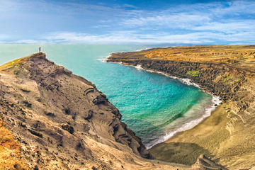 Private Adventure in Papakolea Green Sand Beach