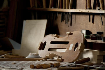 Private Tour: the Museum of Musical Instruments Guided Tour with Visit to a Local Liuteria