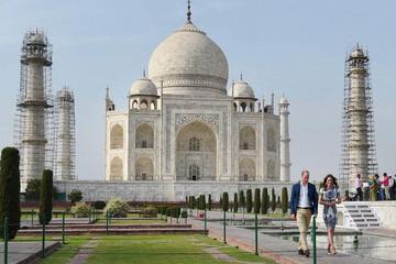 1 DAY DELHI AND 1 DAY AGRA TOUR
