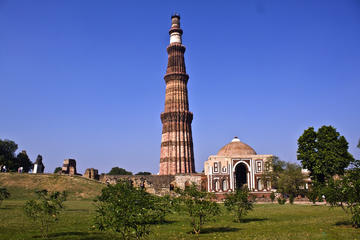 Delhi Sightseeing Full-Day Tour with Chauffeur and Guide