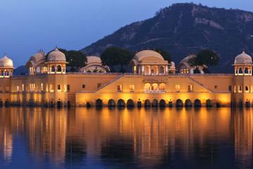 Private Jaipur Day Trip from New Delhi with Lunch