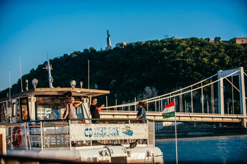 Beer and Cruise Budapest with 24 Hour Ticket and 2 Drinks Included