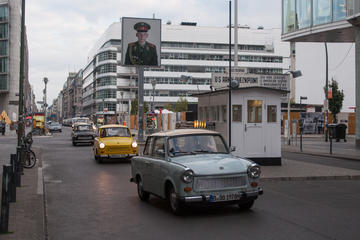 2-Hour Trabant Vintage Car Rental in Berlin