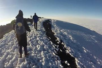 Climbing Mount Kilimanjaro : Machame Route