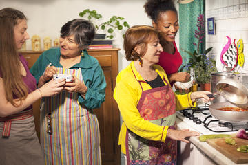 Home-Made Pasta Private Cooking Class and Meal in Local Rome Home