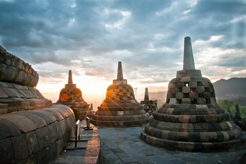 Private Borobodur at Sunrise with Carriage Ride from Yogyakarta