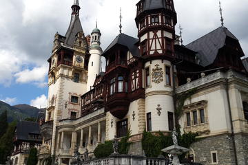 Private Tour From Bucharest Hotel Pick Up Drop off to Dracula Castle, Peles Castle, Brasov