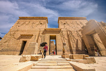 Private Day tour to Aswan from Luxor with Lunch
