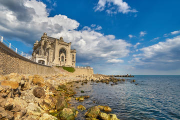 Short private trip from Bucharest: Enjoy a sightseeing tour of the beautiful gateway to the seaside Constanta
