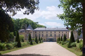 In the footsteps of Napoleon: The Château de Malmaison and the Arc de Triomphe