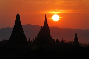 Bagan Full Day Tour including Hotel or Airport or Bus Terminal Pickup