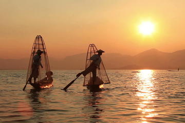 Private Inle Lake Full Day Tour by a Boat Trip