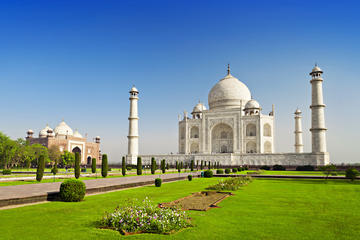 Two-Day Private Golden Triangle Tour to Agra and Jaipur From New Delhi