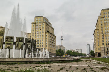 Soviet Berlin - Risen from ruins