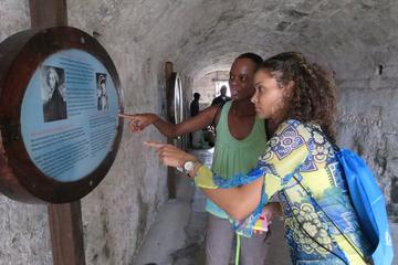 3-Hour Cultural Scavenger Hunt and Game Tour in Nassau