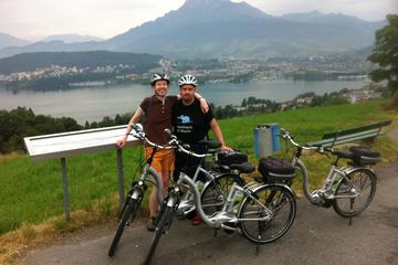 Swiss Army Knife Valley Bike Tour with Lake Lucerne Boat Cruise