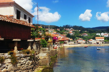 Full-day Rias Baixas Guided Tour from Santiago