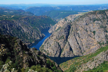 Ribeira Sacra Full Day Guided Tour from Santiago