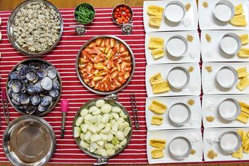 Local Food Culture Market Tour and Cooking Class in Nadi