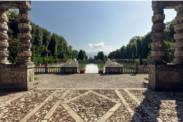 Visit the Valley of Flowers & Chocolate and taste the famous Chianti (Tuscany)