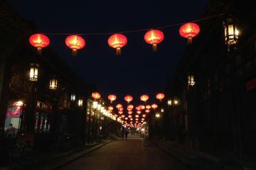 Pingyao Specialities and Candlelight Dinner and Night Walking Tour