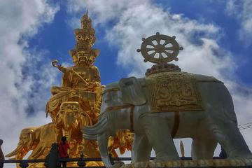 Mt Emei 1 day tour
