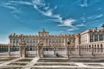 Palacio Real de Madrid Skip-the-Line Small Group Guided Tour