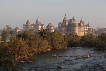 Private Day trip Orchha from Khajuraho with Lunch