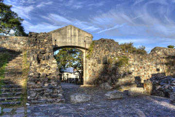 Guided Day Trip to Citadel of Colonia del Sacramento from Montevideo