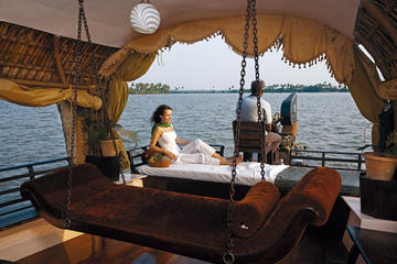 Backwaters by Houseboat & Fort Kochi Tour from Cochin