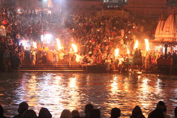 Private Tour: 03-Days Luxury Varanasi Tour with Ganges Boat Ride