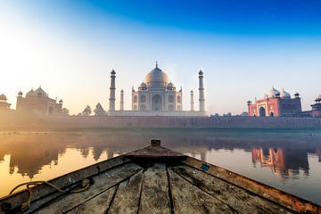 Private Tour: Taj Mahal Sunrise Tour from New Delhi