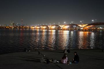 Small Group Guided Night Bike Tour of Seoul and the Han River