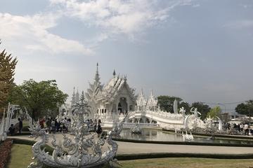 Discovery 2 Days - Chiang Rai, White Temple, and Golden Triangle