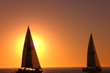 Small-Group San Diego Sunset Sailing Excursion